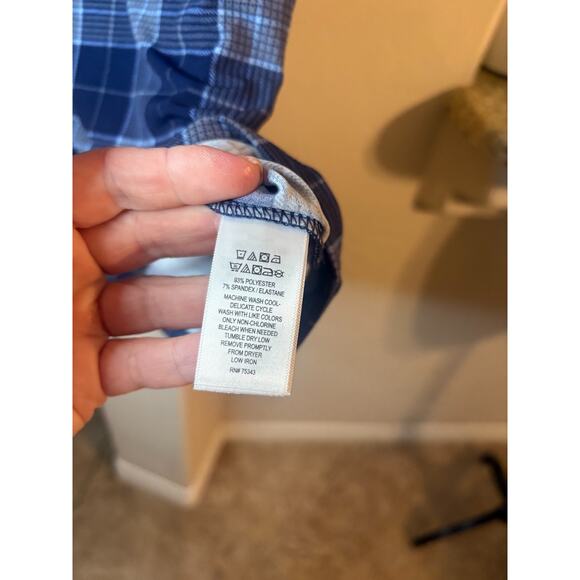 Tahari High Neck Sleveless Blue Plaid Patterned Blouse Size Small 2-8 - Picture 4 of 4